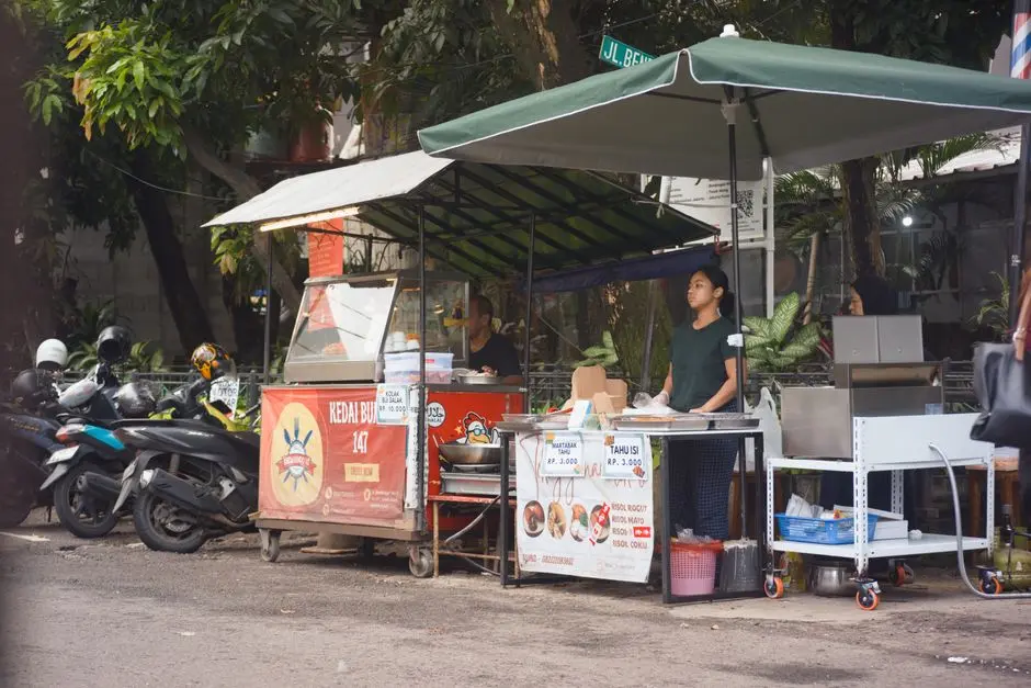 Warung kaki lima di Jakarta